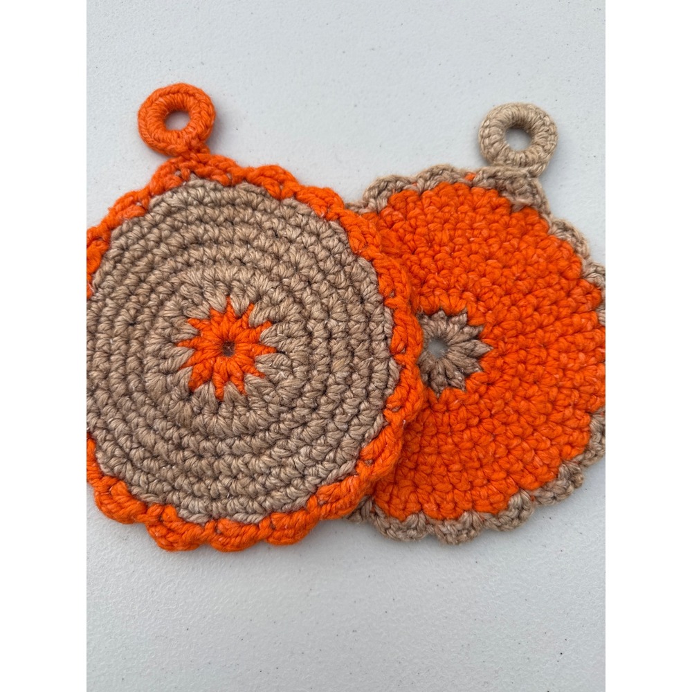 Handmade Crochet Pot Holders Set of 2 Orange Tan Sunburst Scalloped Round 6.5"